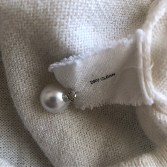 Portrait of a Flower White Sweater w/ Silver Lace - Picture 8 of 9